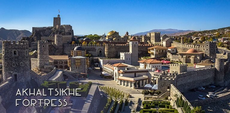 Georgia travel guides: How to visit the gorgeous Akhaltsikhe fortress and what there is to see. Destination guide to Rabati fortress with a picture gallery. | FinnsAway Travel Blog