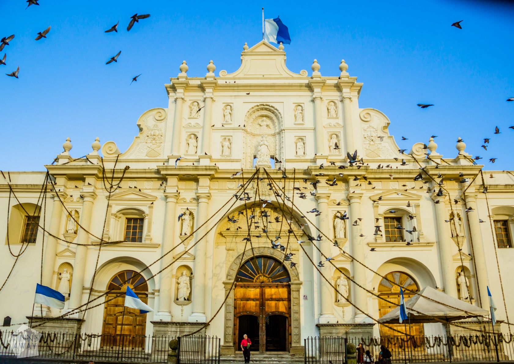 Antigua Guatemala Cathedral | Introduction to historical Antigua Guatemala | FinnsAway Travel Blog
