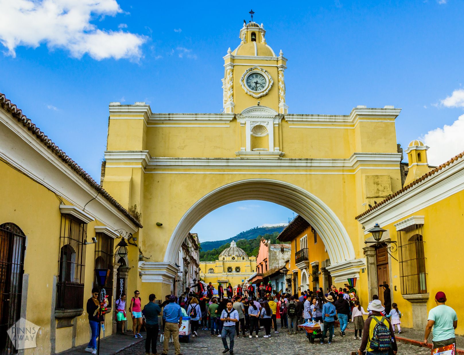 Santa Catalina Arch | Introduction to historical Antigua Guatemala | FinnsAway Travel Blog