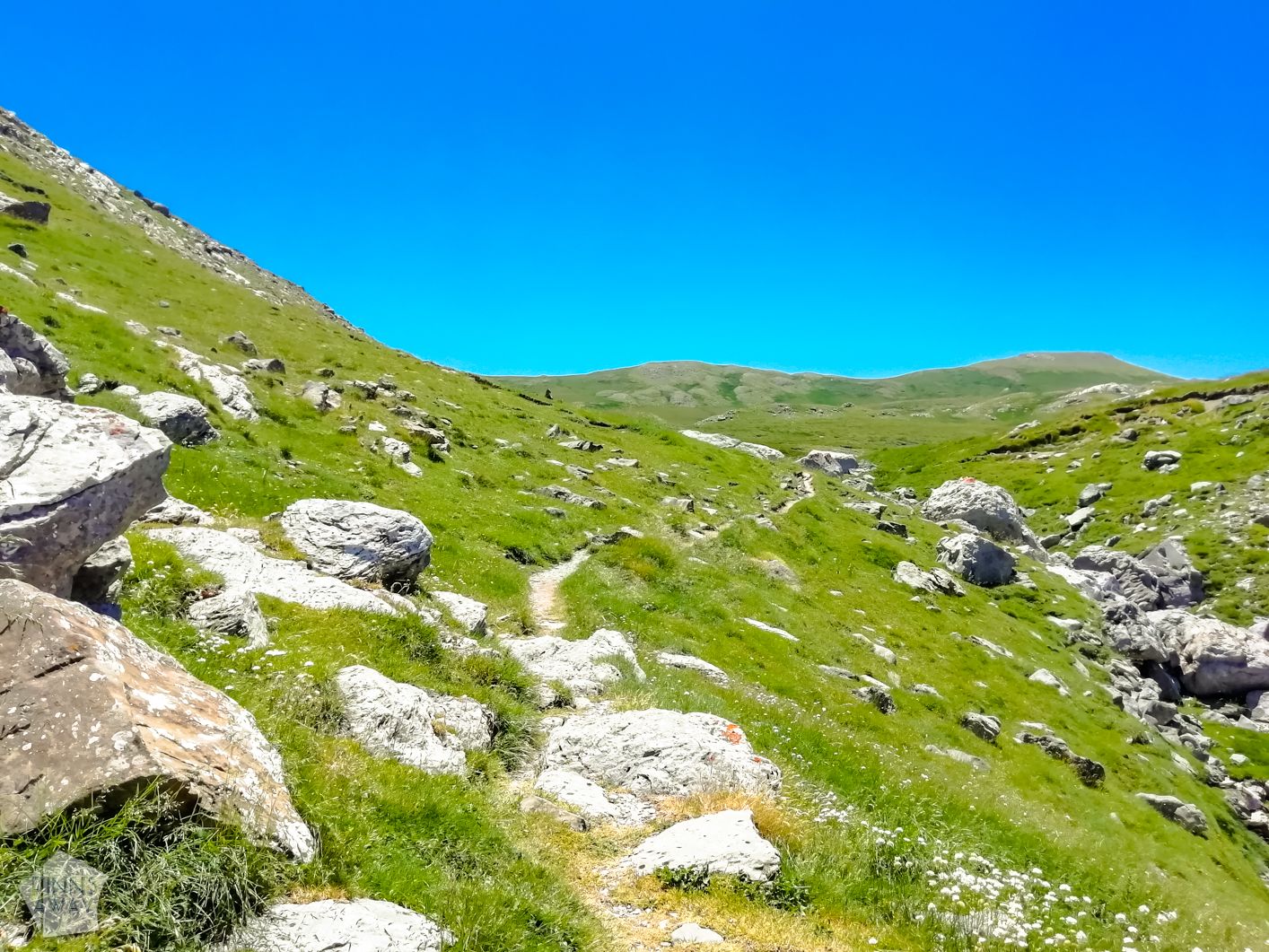 Hiking in Valles Occidentales Nature Park | Anso, Hecho and Valles Occidentals Natural Park | FinnsAway Travel Blog