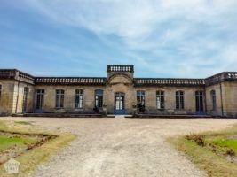 Bourg Citadel | FinnsAway Travel Blog