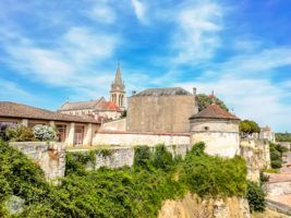 Bourg Citadel | FinnsAway Travel Blog