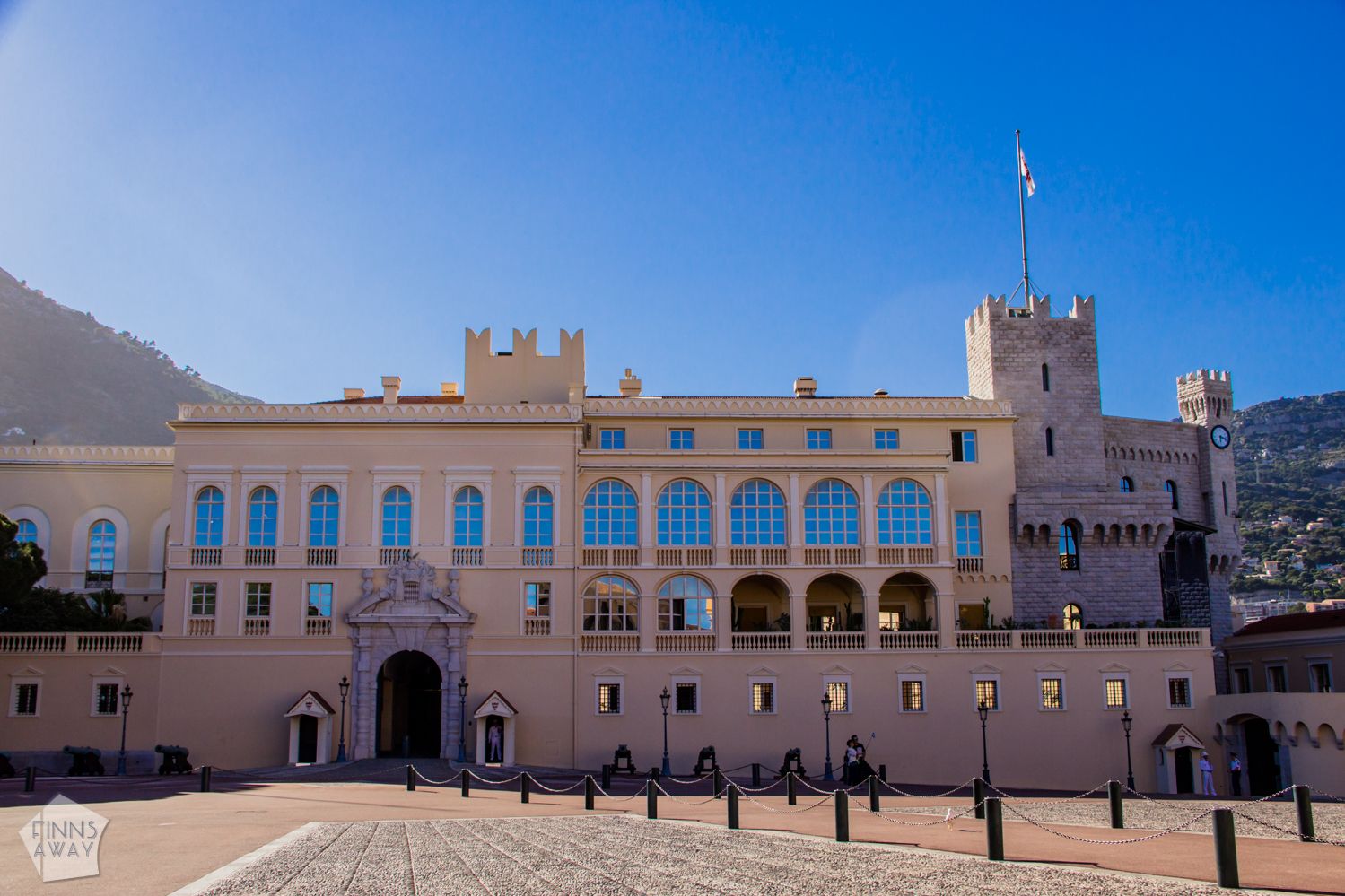 Palace of Monaco | Introducing the tiny, wealthy and luxurious Monaco in French Riviera. | FinnsAway Travel Blog