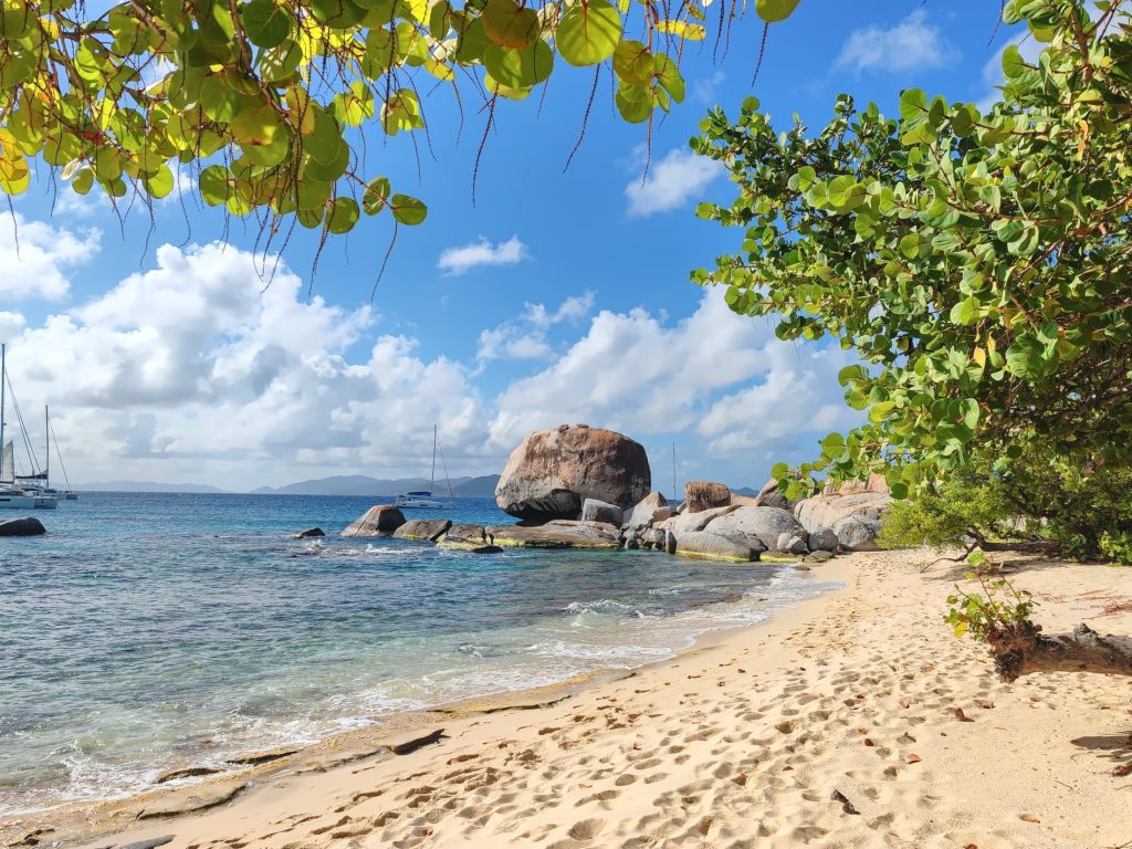 Spring Bay | Stunning beaches of Virgin Gorda in the British Virgin Islands | Elämää Nomadina blog
