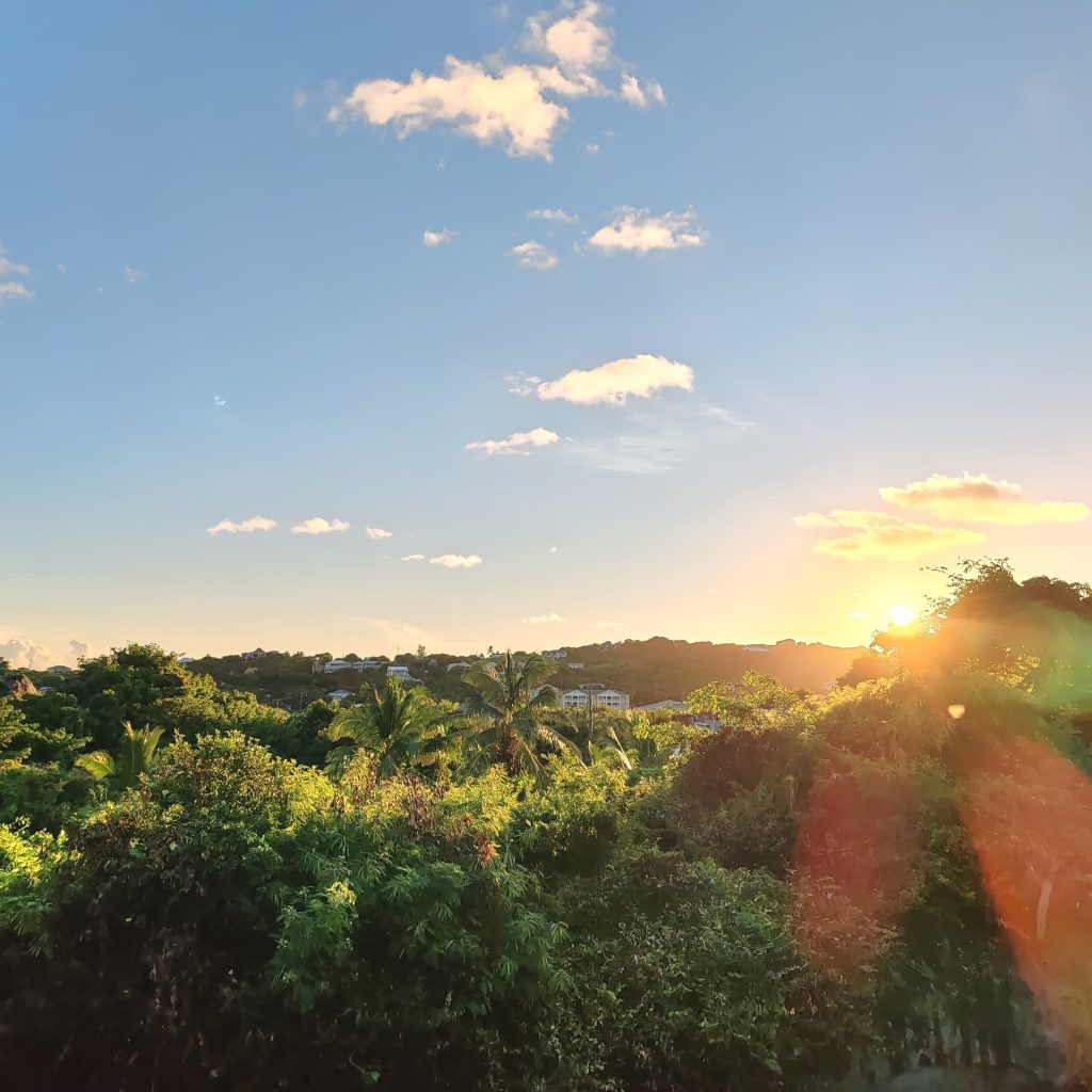 Morning sunlight | Stunning beaches of Virgin Gorda in the British Virgin Islands | Elämää Nomadina blog