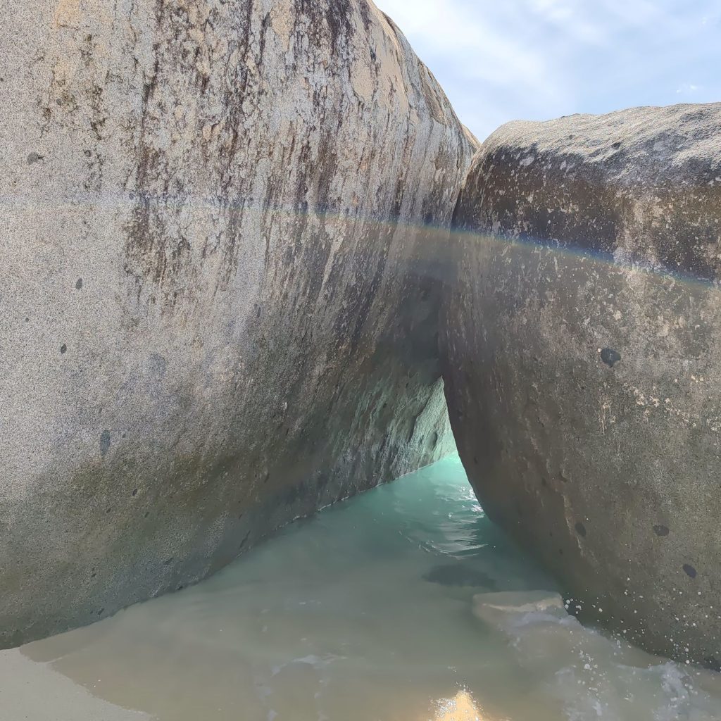 Devil’s Bay | Stunning beaches of Virgin Gorda in the British Virgin Islands | Elämää Nomadina blog