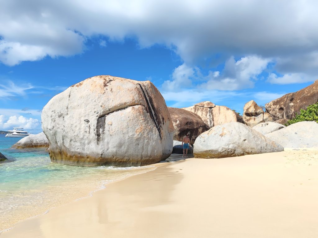 Devil’s Bay | Stunning beaches of Virgin Gorda in the British Virgin Islands | Elämää Nomadina blog