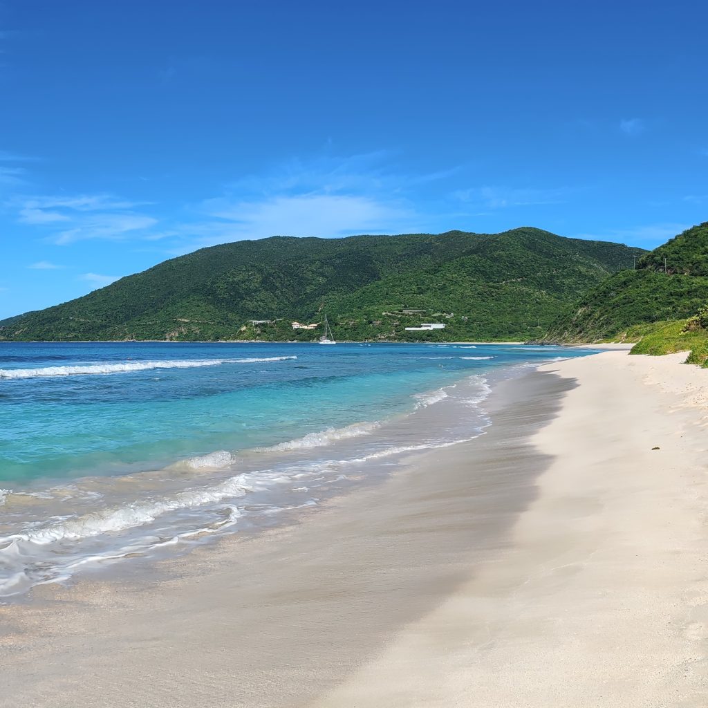 Savannah Bay | Stunning beaches of Virgin Gorda in the British Virgin Islands | Elämää Nomadina blog