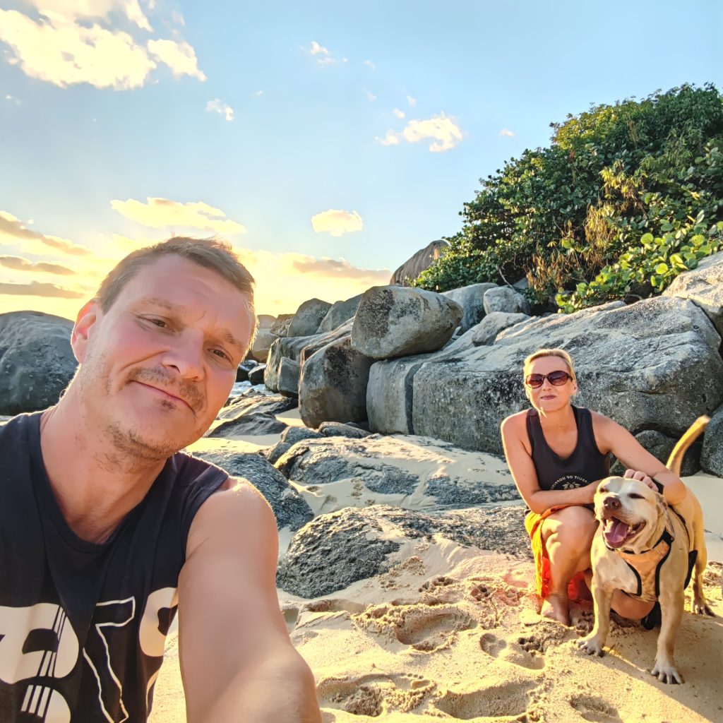 Evening walk at Spring Bay | Stunning beaches of Virgin Gorda in the British Virgin Islands | Elämää Nomadina blog