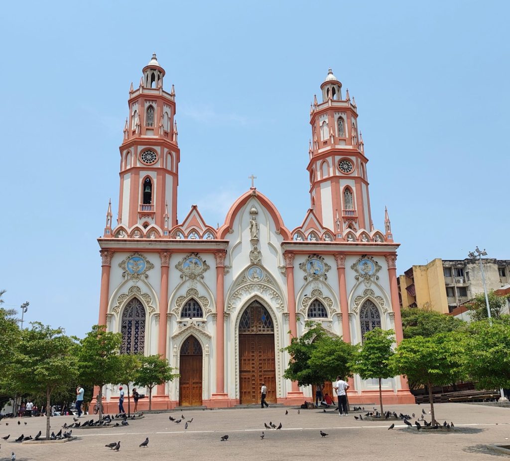 Church of San Nicolas de Tolentino, Barranquilla | Colombia | Elämää Nomadina blog
