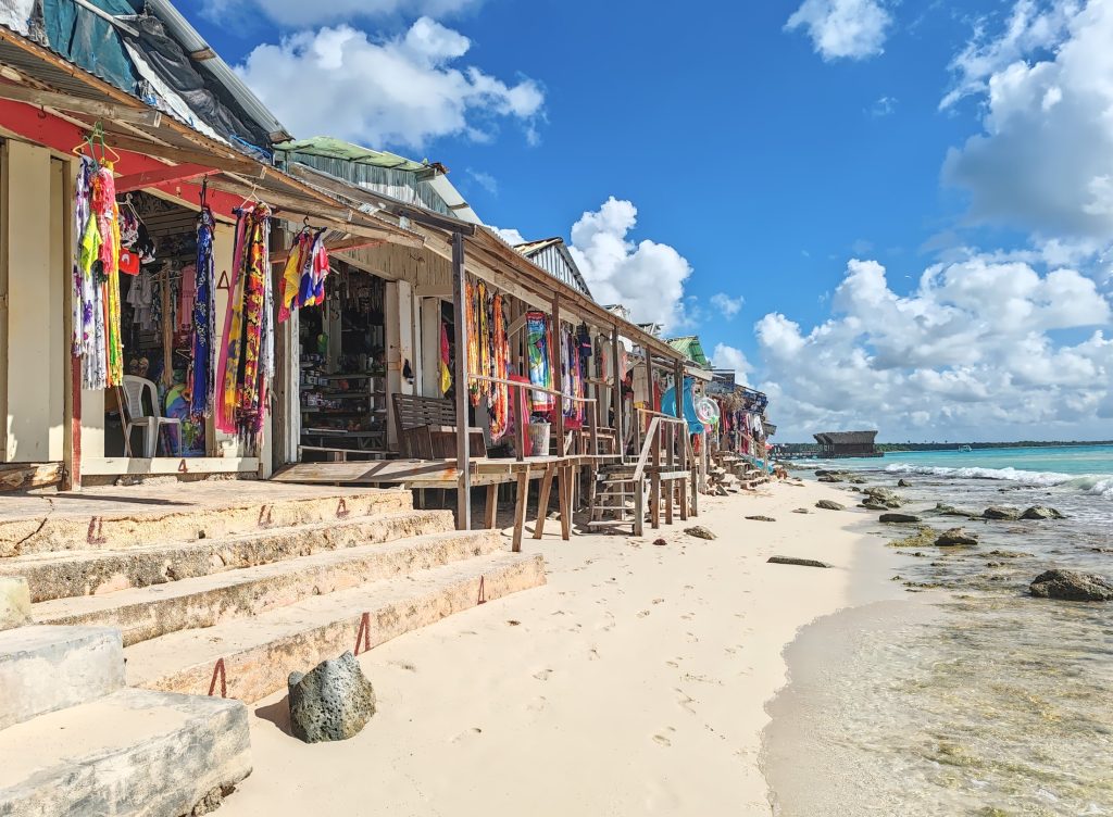Beach Stalls, Playa Dominicus | Dominican Republic | Elämää Nomadina