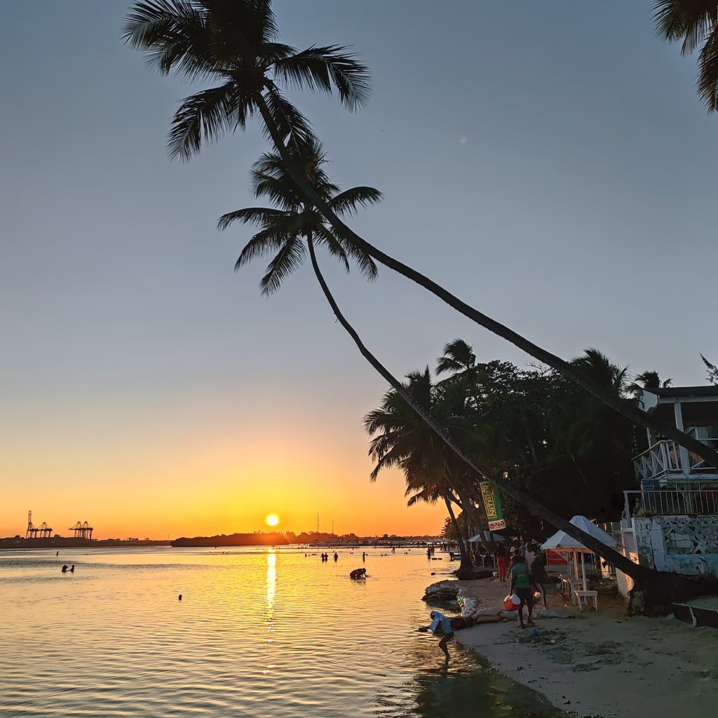 Sunset in Boca Chica | Dominican Republic; Boca Chica and Samaná Peninsula | Elámää Nomadina blog