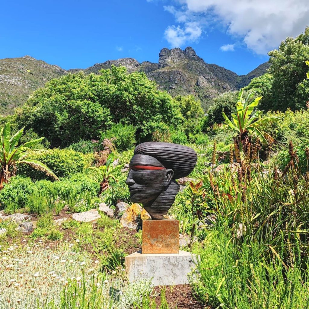 Sculpture in Kirstenbosch Botanical Garden | Cape Town is South Africa's most beautiful city destination | Elämää Nomadina blog