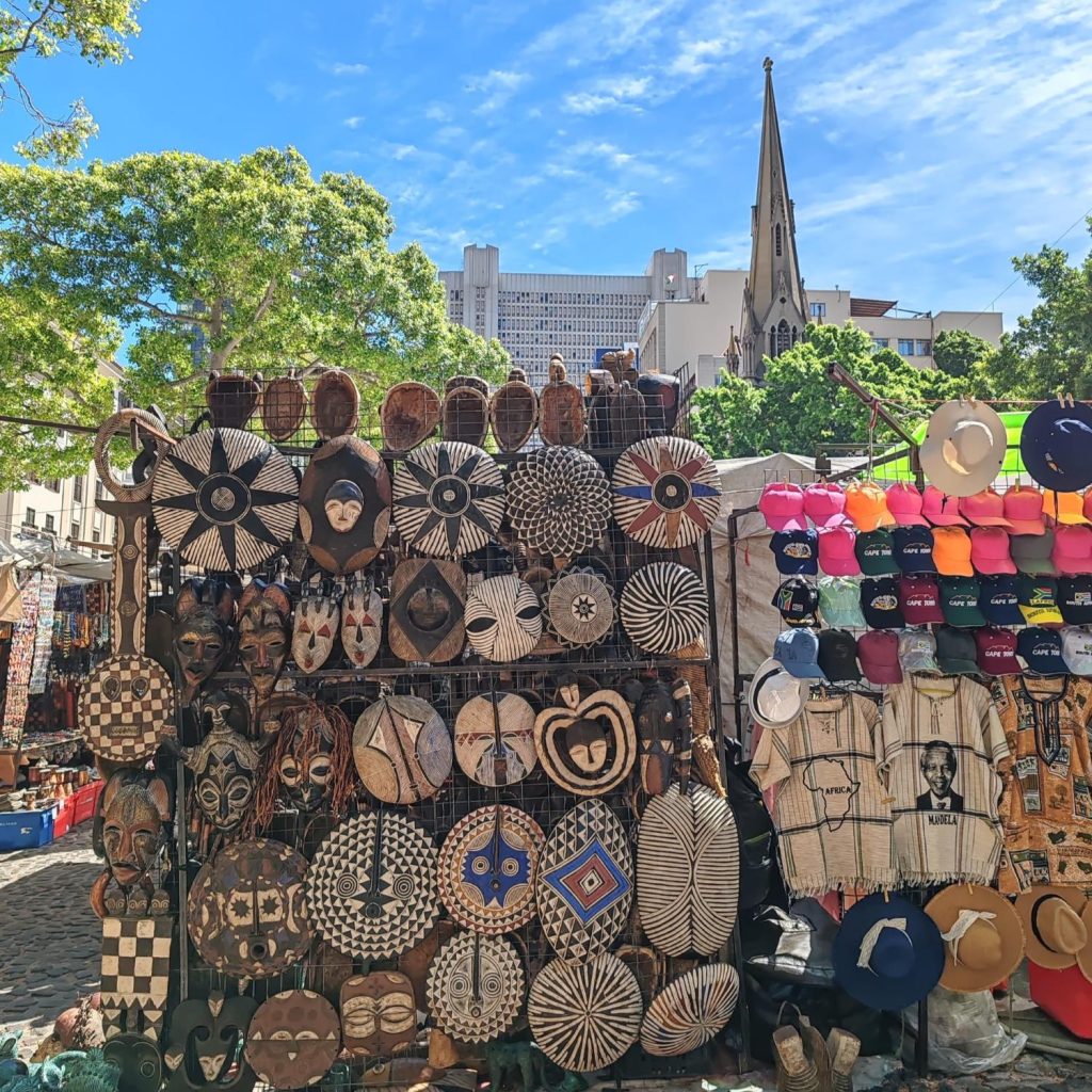 Market stall at Greenmarket Square | Cape Town is South Africa's most beautiful city destination | Elämää Nomadina blog