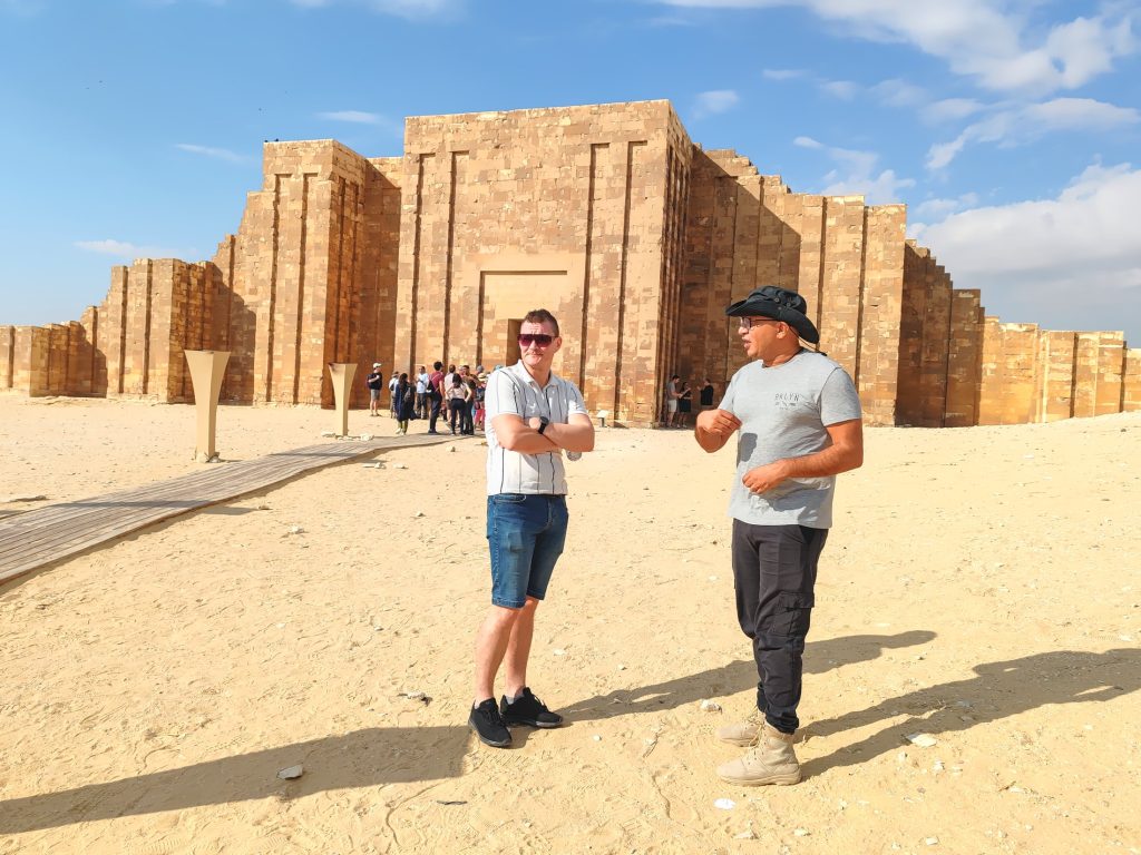 Sakkaraan tutustumassa | Giza ja Kairo, Egypti | Elämää Nomadina