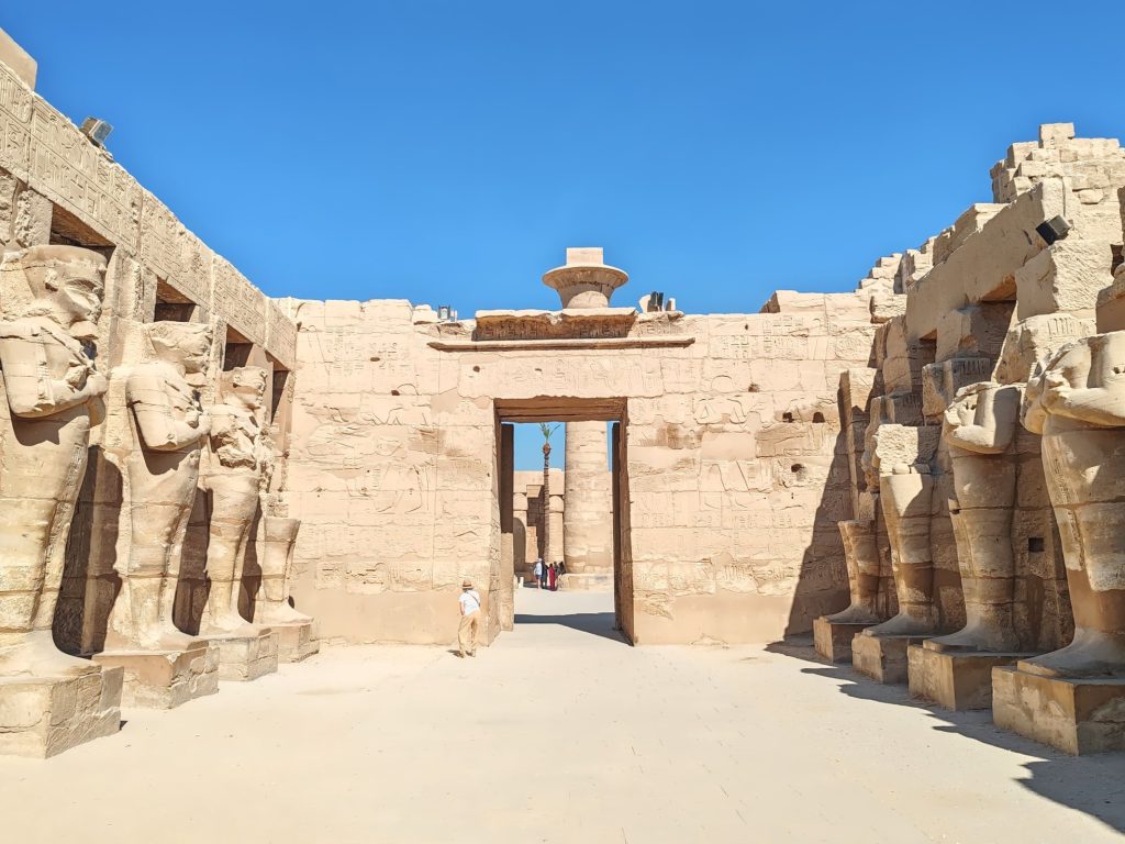 Karnakin temppelialue | Luxor, Egypti | Elämää Nomadina