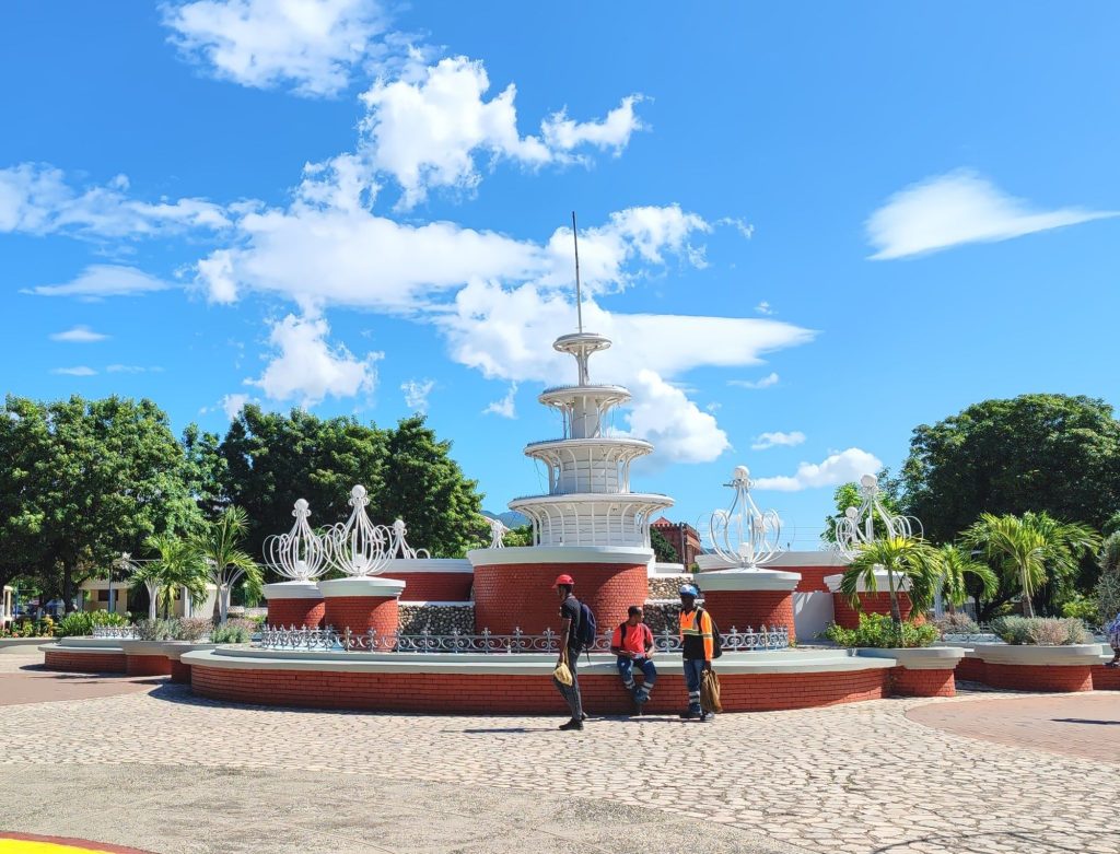 Saint William Grant Park, Kingston | Backpacking Jamaica | Life as a Nomad Blog