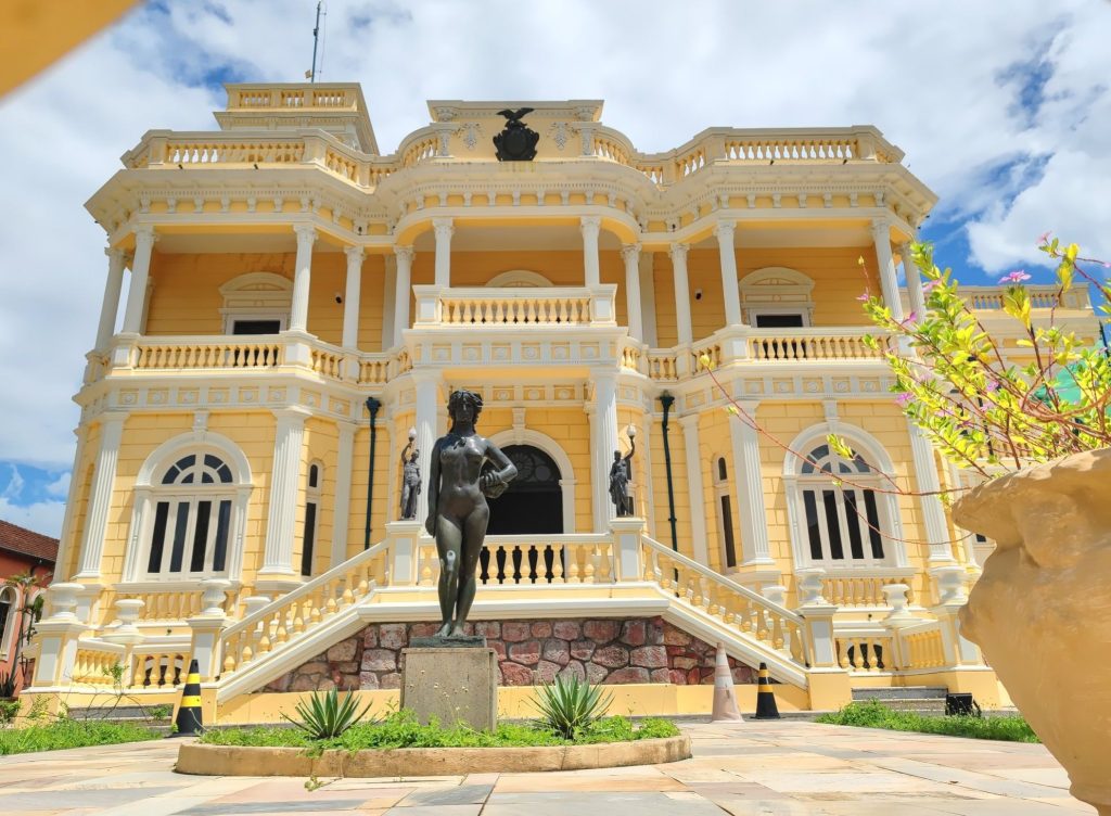 Manaus | Brazil | Amazon riverboat from Manaus to Santarém to Belém | Life as a Nomad