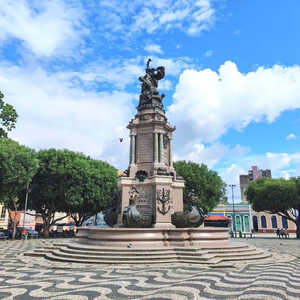 Manaus | Brazil | Amazon riverboat from Manaus to Santarém to Belém | Life as a Nomad