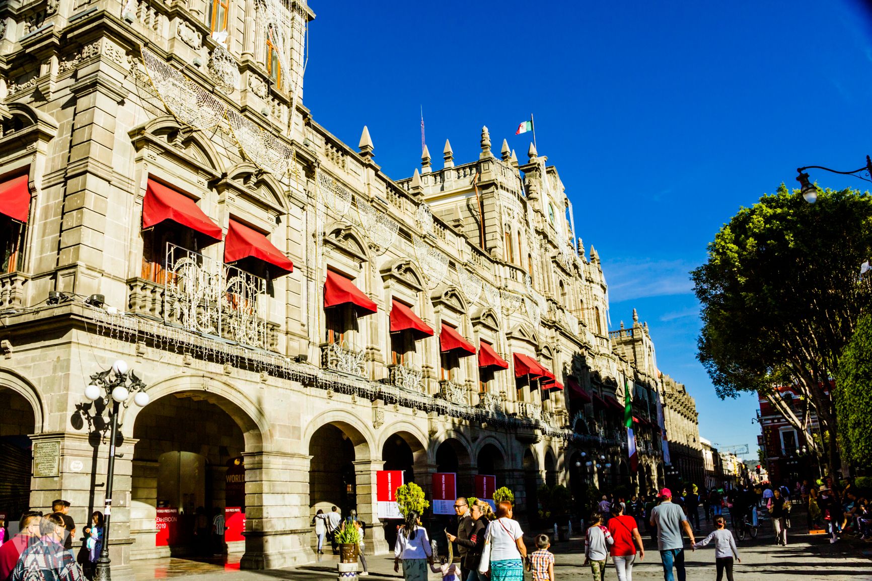 The Municipal Palace of Puebla by the main square | Mexico: Colonial city of Puebla and neighboring Cholula | FinnsAway Travel Blog