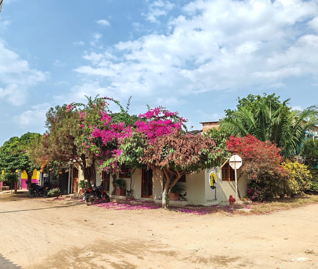 Streets of Palomino | Colombia | Elämää Nomadina blog