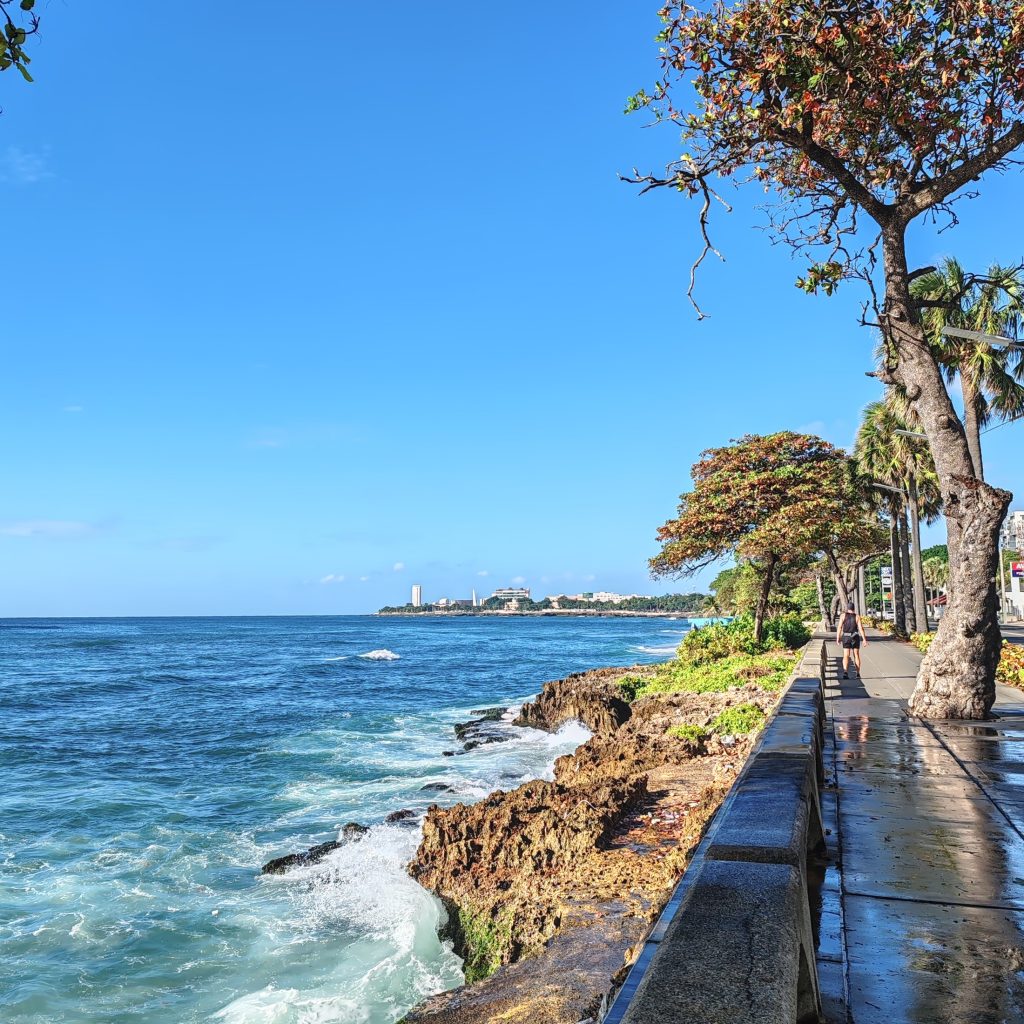 Malecon | Santo Domingon hurmaava Ciudad Cononial | Elämää Nomadina blogi