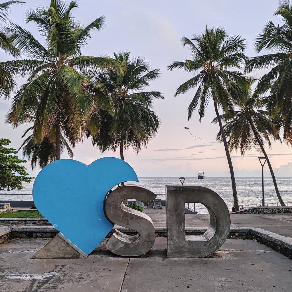 Malecon | Santo Domingon hurmaava Ciudad Cononial | Elämää Nomadina blogi