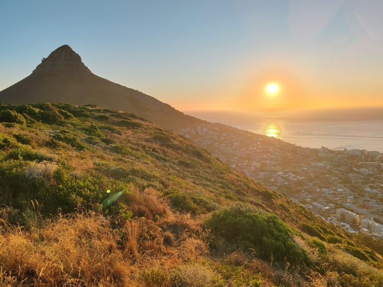 Sunset in Cape Town | FinnsAway travel blog