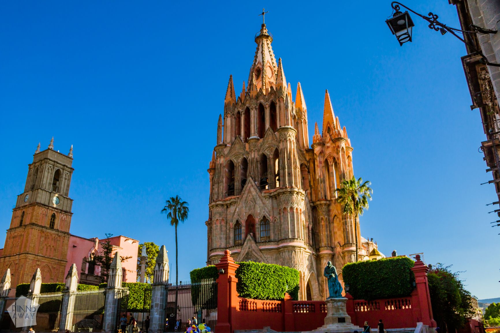 Church of Saint Michael the Archangel, San Miguel de Allende | FinnsAway Travel Blog
