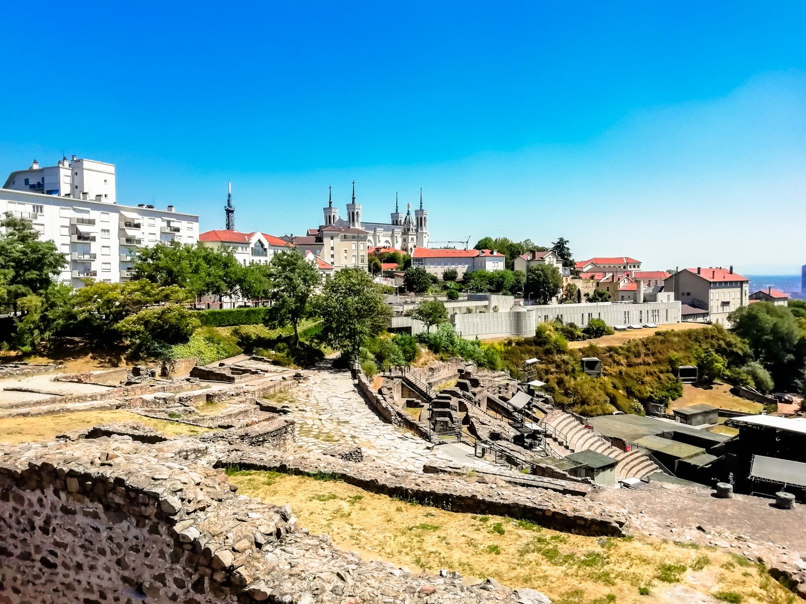 Fourvière Hill Short travel guide to Lyon, France | FinnsAway Travel Blog