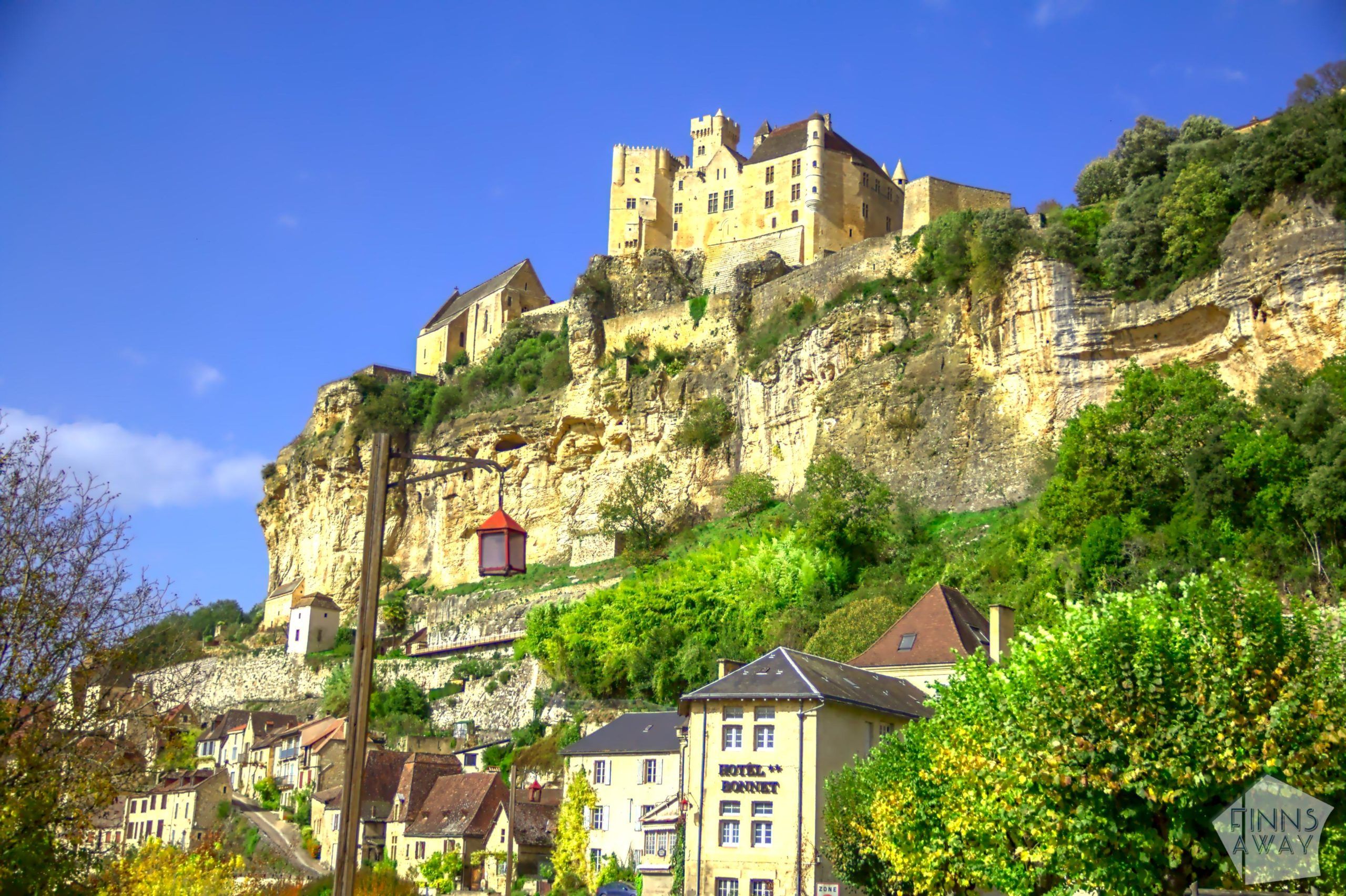 Beynac Fortress in Perigord Noir, Dordogne, France | FinnsAway Travel Blog