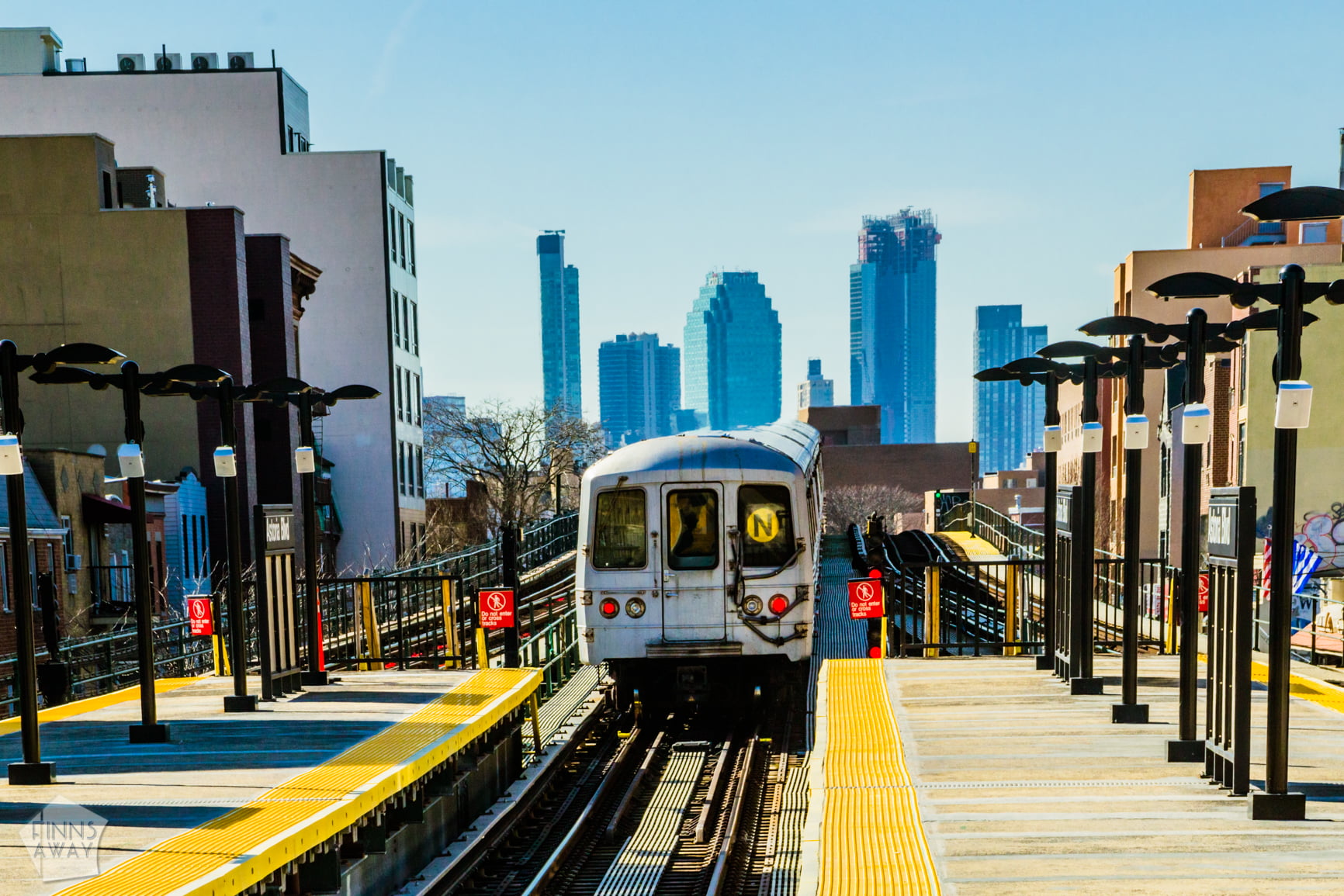 Metro car in Queens, New York | FinnsAway