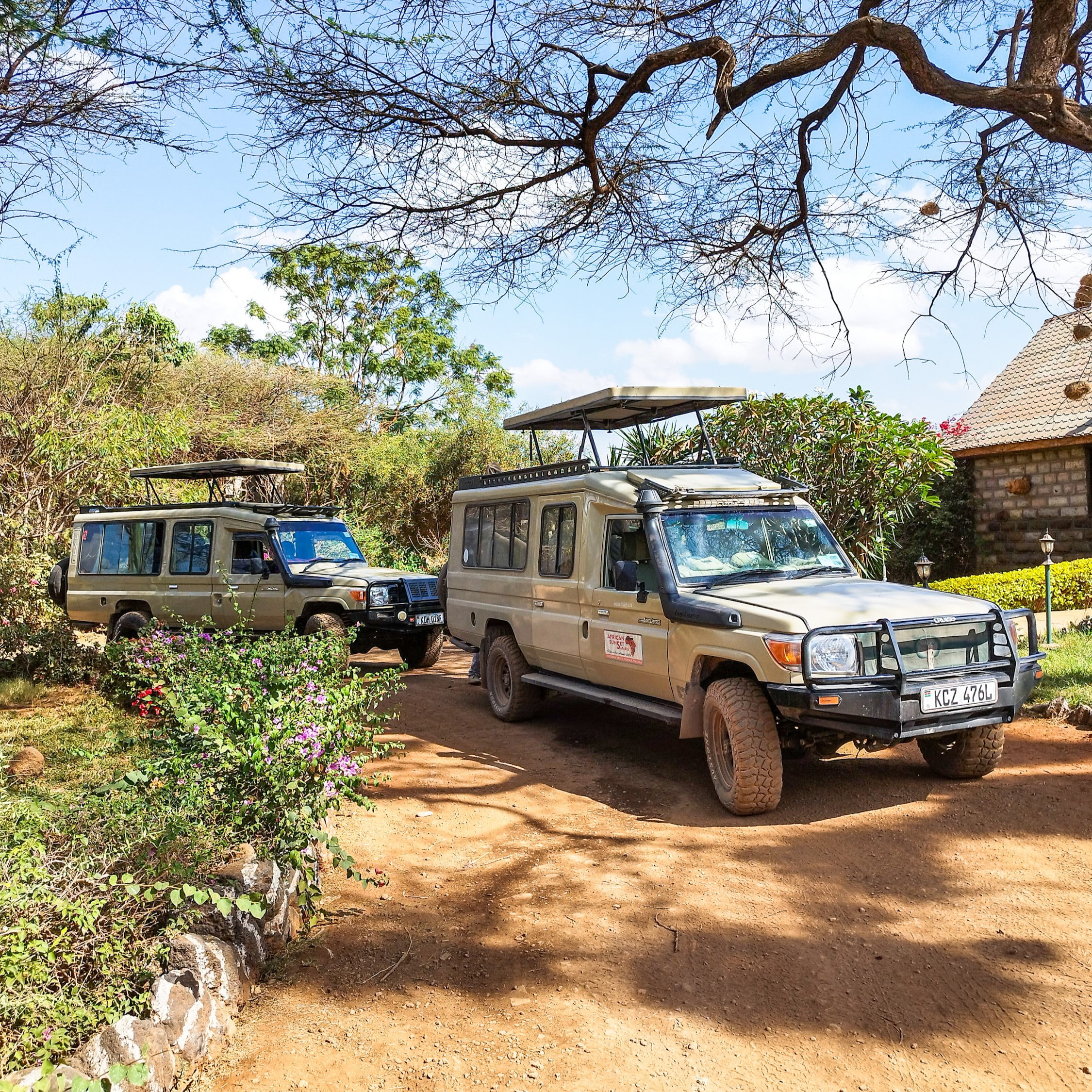 Safari cars | 2-day safari in Amboseli National Park, Kenya | FinnsAway