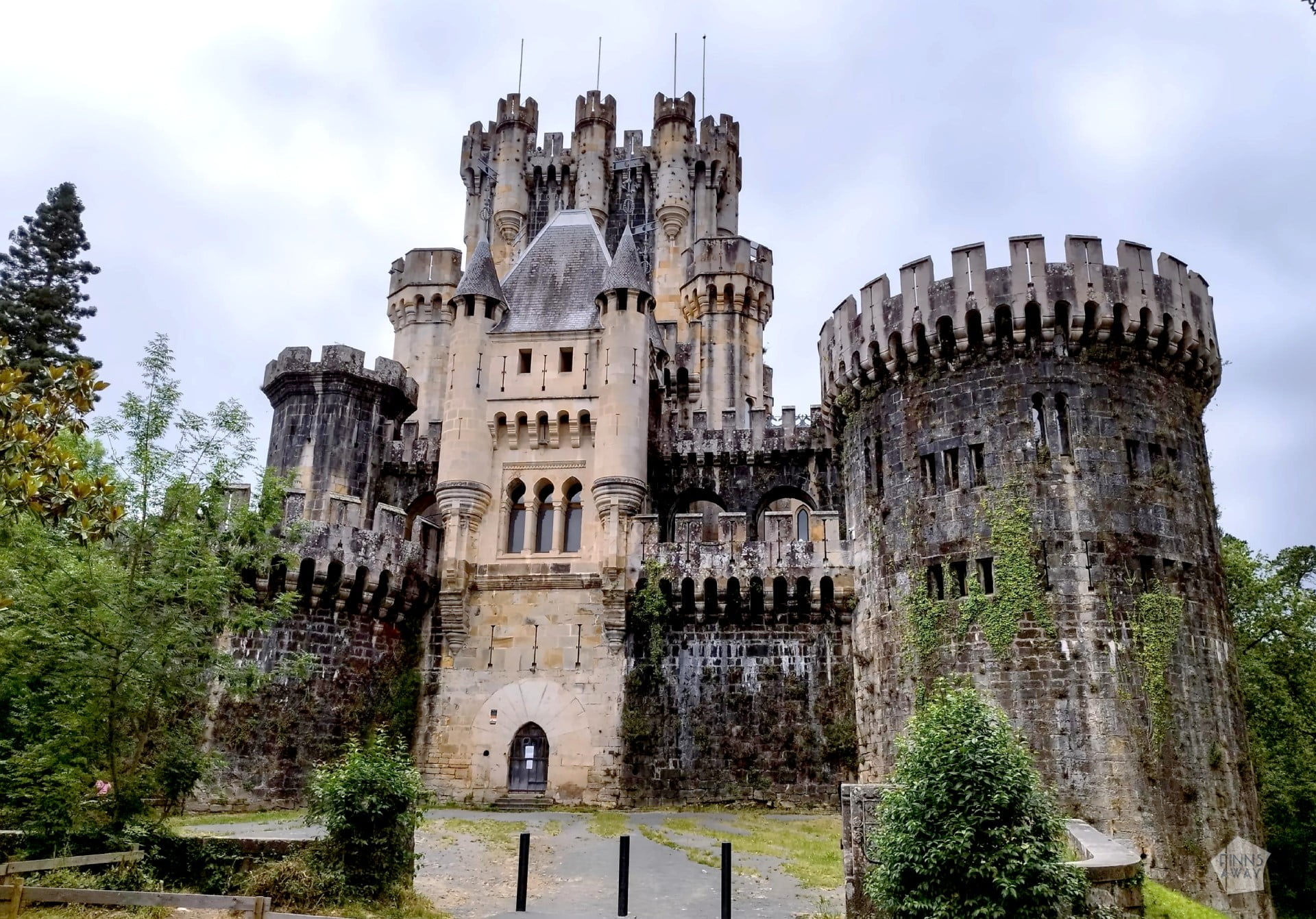 Butron Castle, Basque Country, Spain | Nomad year 2023 summary | FinnsAway Travel Blog