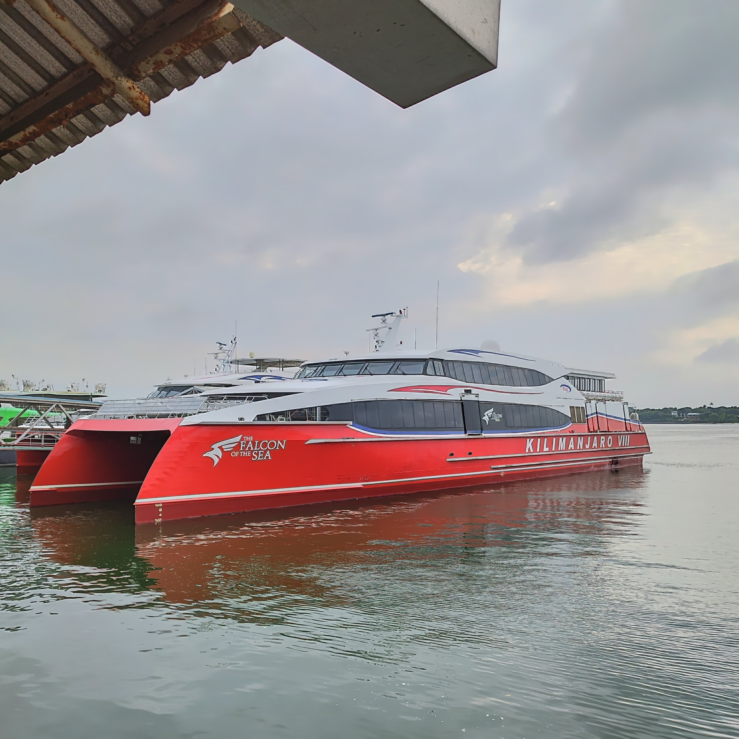 Speed ferry from Dar es Salaam to Zanzibar | Tanzania | FinnsAway nomadic travels