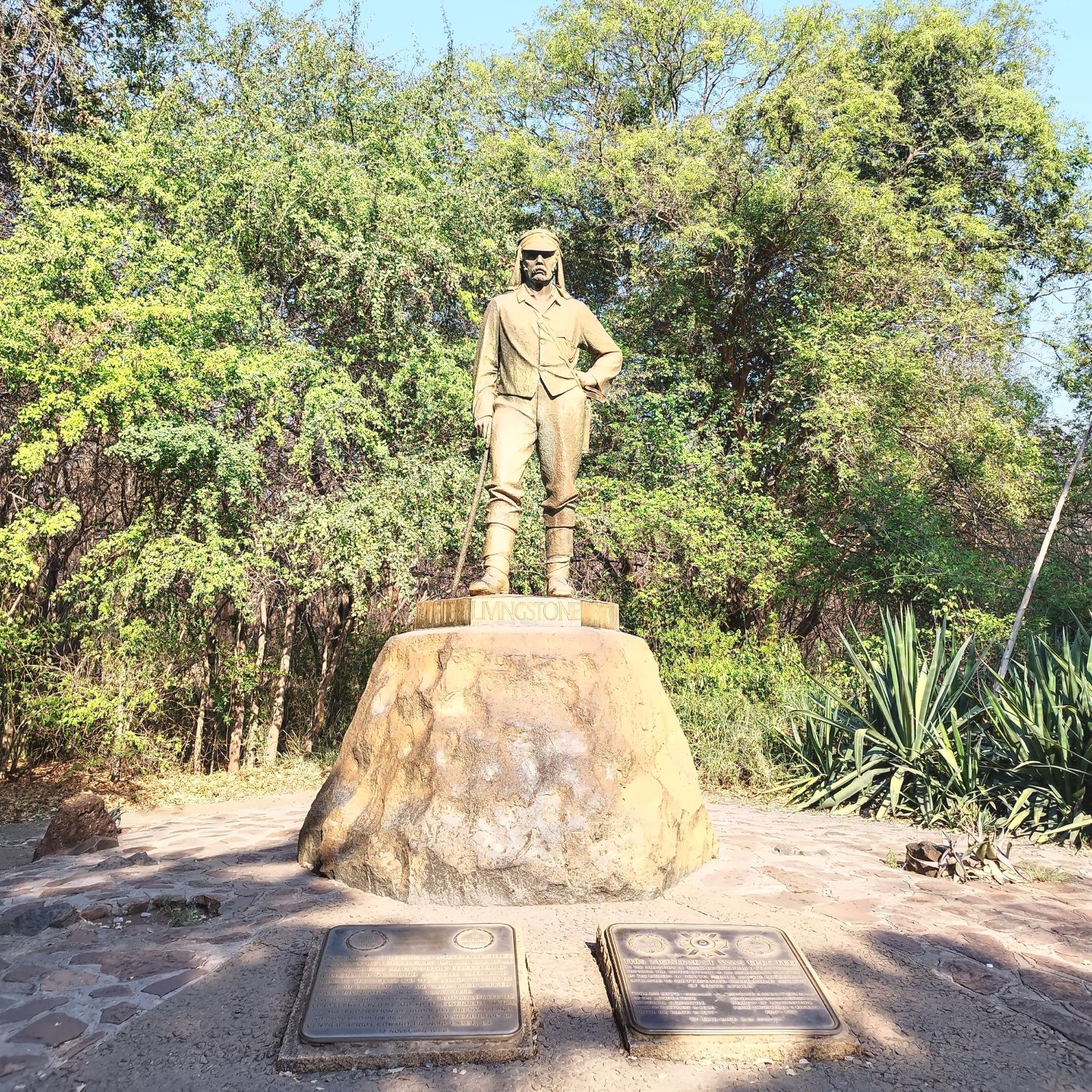 Statue of Livingston, Victoria Falls, Zimbabwe | FinnsAway Nomadic Life