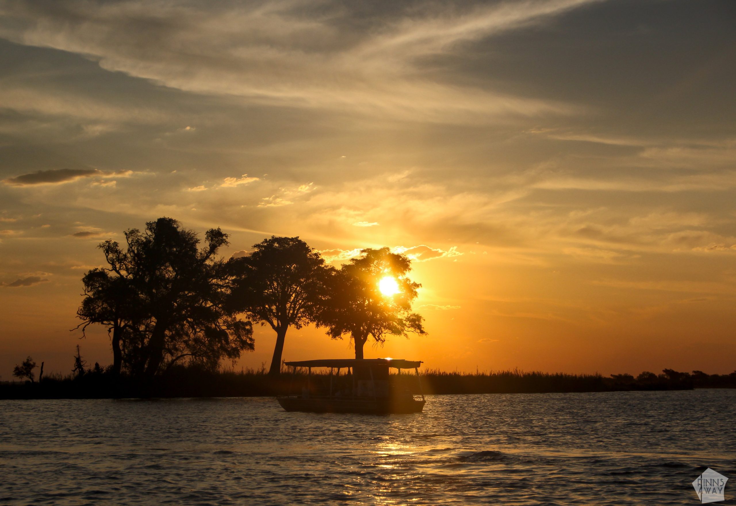 Sunset | Boat safari on the Chobe River in Botswana | FinnsAway Nomad Travels
