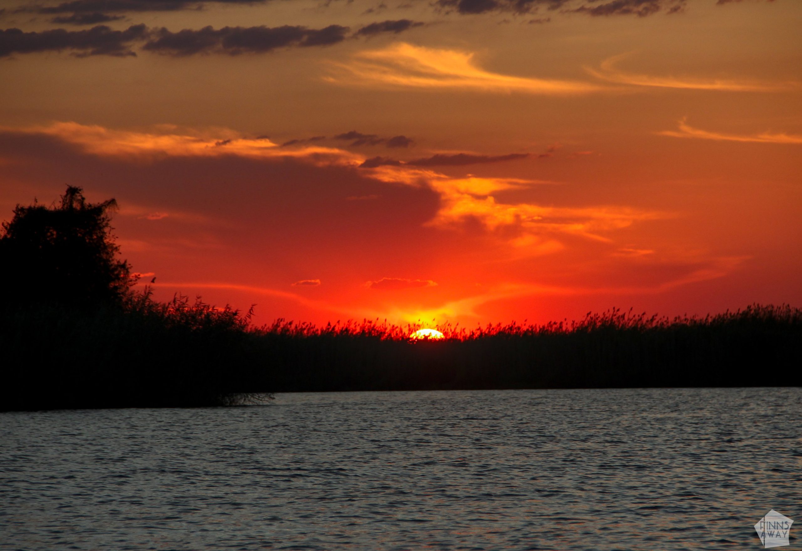 Sunset at Chobe | Boat safari on the Chobe River in Botswana | FinnsAway Nomad Travels
