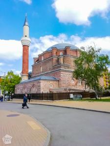 Banya Bashi Mosque | City guide to Sofia | FinnsAway Travel Blog