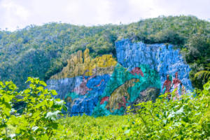 Hiking in beautiful Viñales, Cuba | FinnsAway Travel Blog