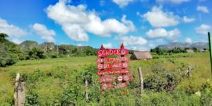 Hiking in beautiful Viñales, Cuba | FinnsAway Travel Blog