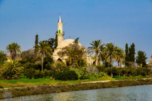 Hala Sultan Tekke | Larnaka Cyprus FinnsAway blog