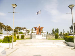 Statue in Larnaca | Larnaca Cyprus | FinnsAway blog