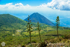 Izalvo volcano | Hiking Santa Ana Volcano in El Salvador | FinnsAway Travel Blog