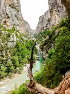 Hiking Imbut and Vidal trails in magnificent Verdon Gorge in Provence, France. | FinnsAway Travel Blog