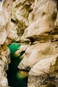 Hiking Imbut and Vidal trails in magnificent Verdon Gorge in Provence, France. | FinnsAway Travel Blog