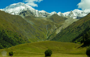 Multi-day trek from Mestia to Ushguli in Svaneti area, Georgia, is breathtaking. Hike 3-4 days in amazing views over snow-topped Caucasus mountain peaks, glaziers and Svan villages. | FinnsAway Travel Blog