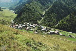 Multi-day trek from Mestia to Ushguli in Svaneti area, Georgia, is breathtaking. Hike 3-4 days in amazing views over snow-topped Caucasus mountain peaks, glaziers and Svan villages. | FinnsAway Travel Blog