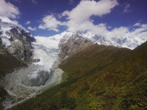 Multi-day trek from Mestia to Ushguli in Svaneti area, Georgia, is breathtaking. Hike 3-4 days in amazing views over snow-topped Caucasus mountain peaks, glaziers and Svan villages. | FinnsAway Travel Blog