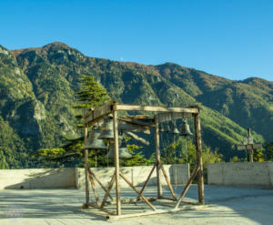 Mountainous inland Adjara in Georgia is home to beautiful nature and small rural mountain villages. We visited Khulo and took a cable car ride to tiny Tago, where you can also trek along marked hiking trails. | FinnsAway Travel Blog